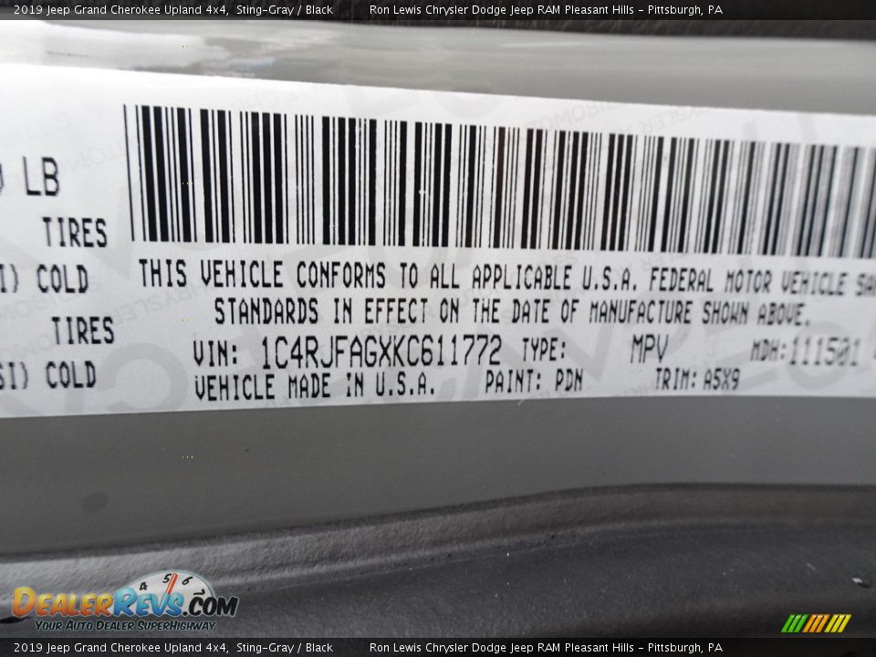 2019 Jeep Grand Cherokee Upland 4x4 Sting-Gray / Black Photo #14