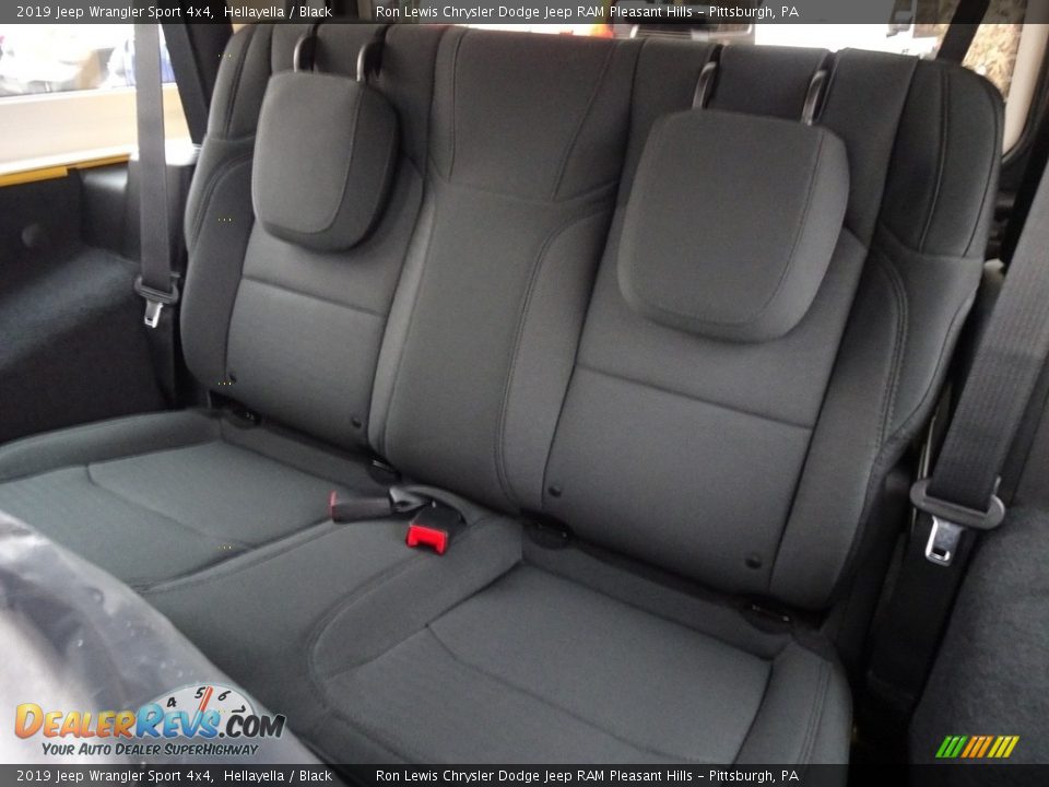 Rear Seat of 2019 Jeep Wrangler Sport 4x4 Photo #11