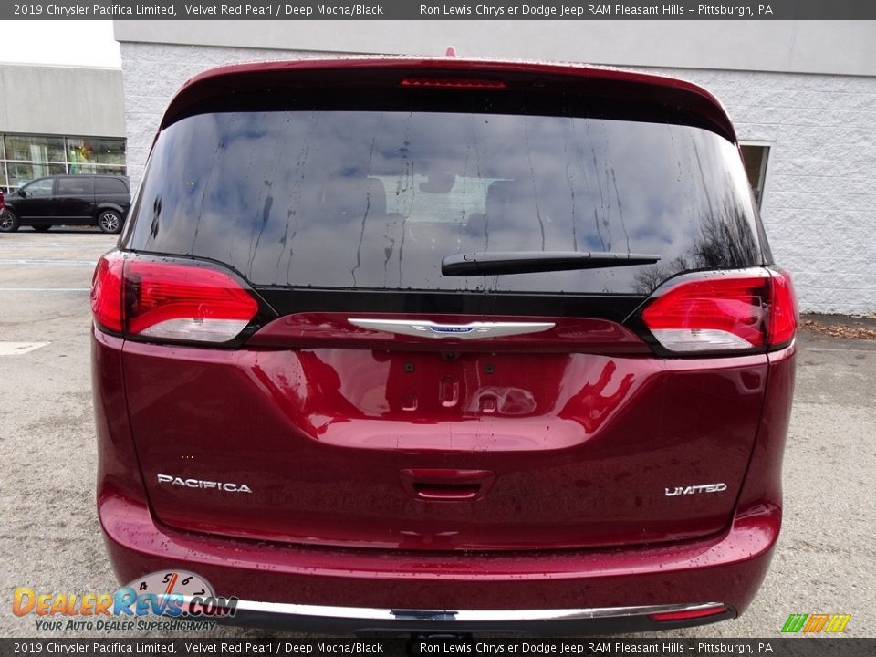 2019 Chrysler Pacifica Limited Velvet Red Pearl / Deep Mocha/Black Photo #4