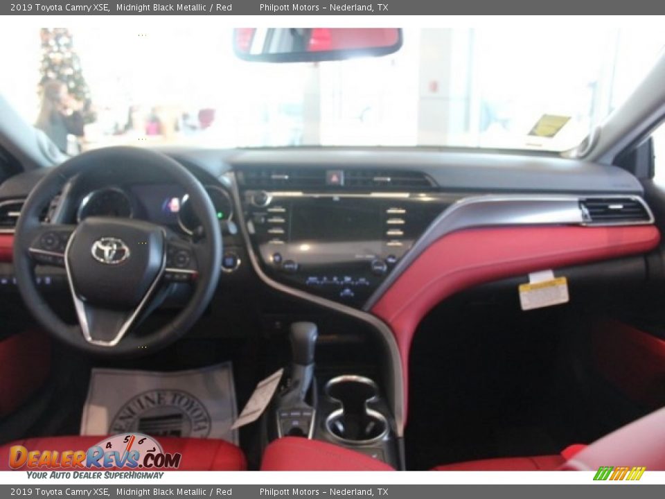 2019 Toyota Camry XSE Midnight Black Metallic / Red Photo #21