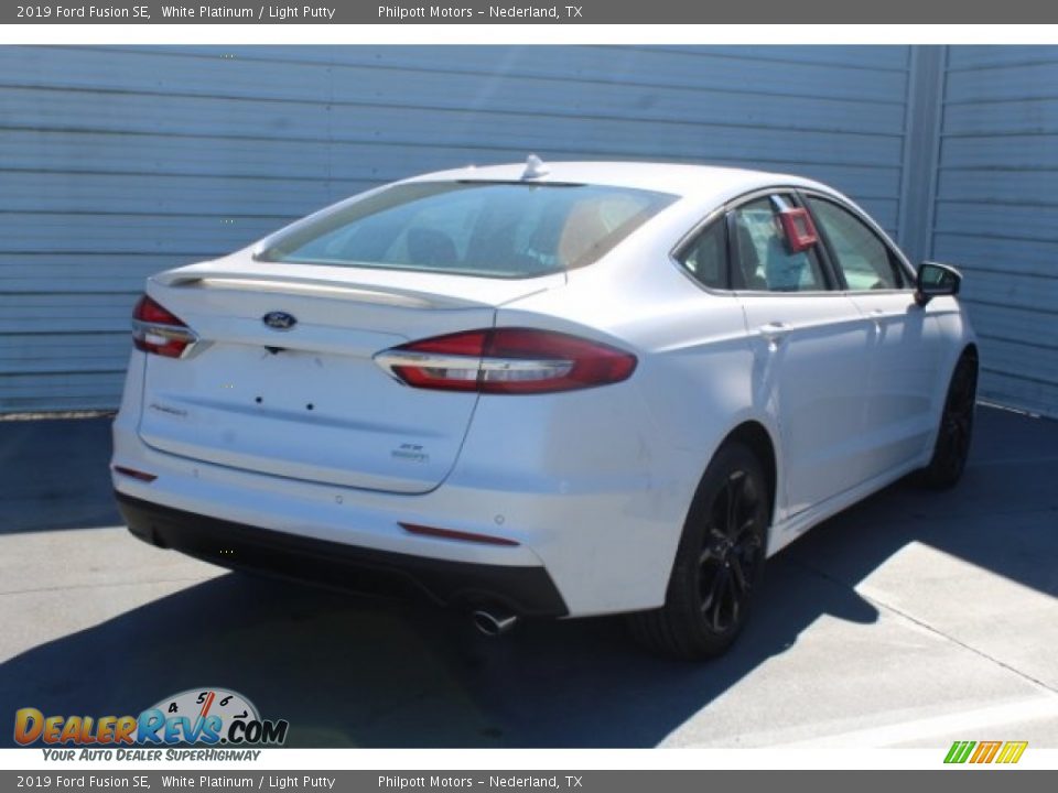 2019 Ford Fusion SE White Platinum / Light Putty Photo #8