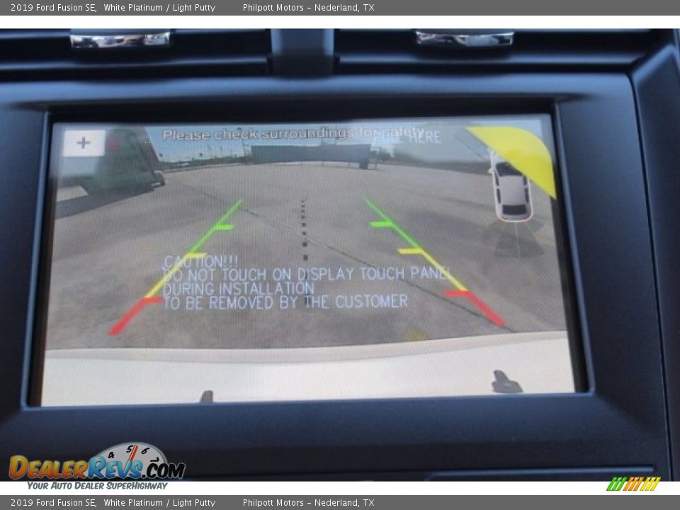 2019 Ford Fusion SE White Platinum / Light Putty Photo #12