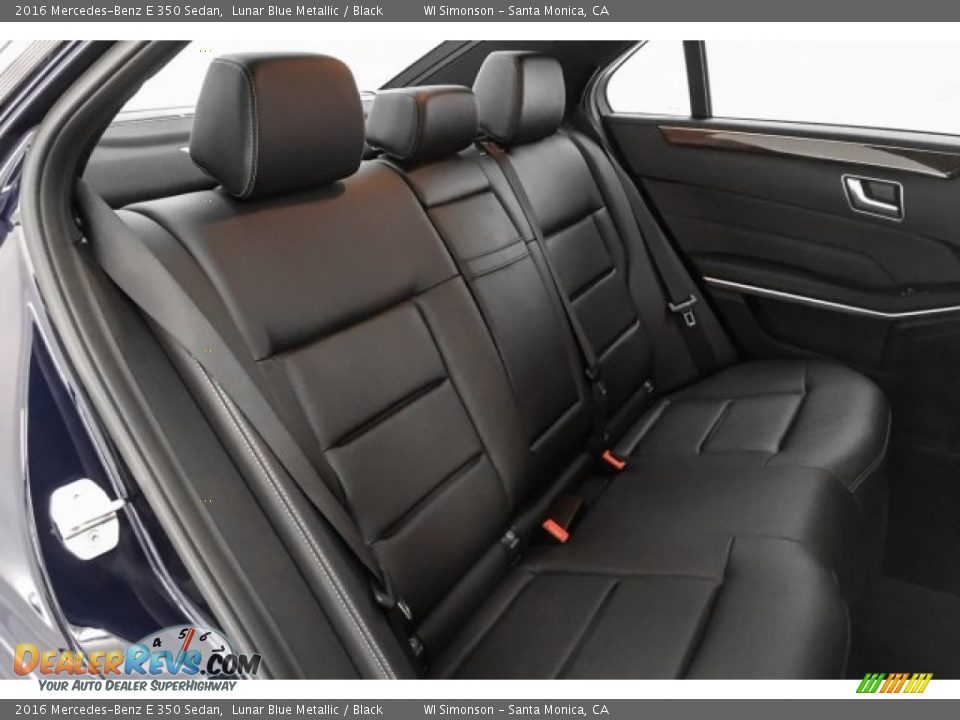 2016 Mercedes-Benz E 350 Sedan Lunar Blue Metallic / Black Photo #13