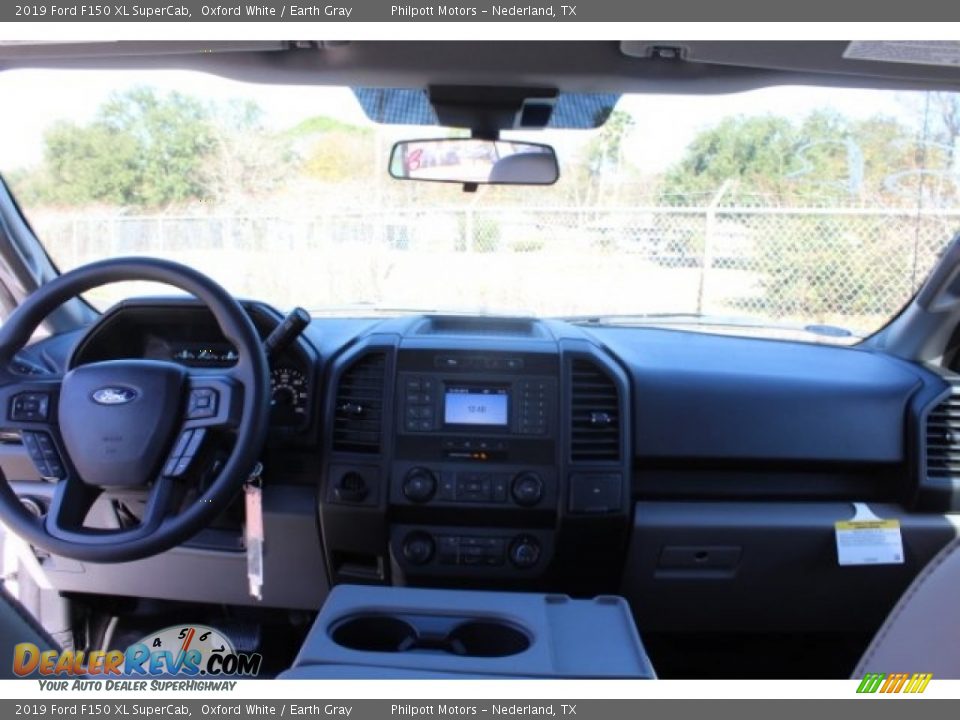 2019 Ford F150 XL SuperCab Oxford White / Earth Gray Photo #17