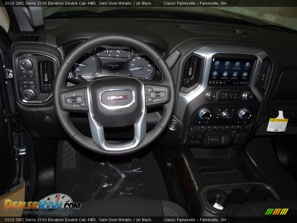 Dashboard of 2019 GMC Sierra 1500 Elevation Double Cab 4WD Photo #8