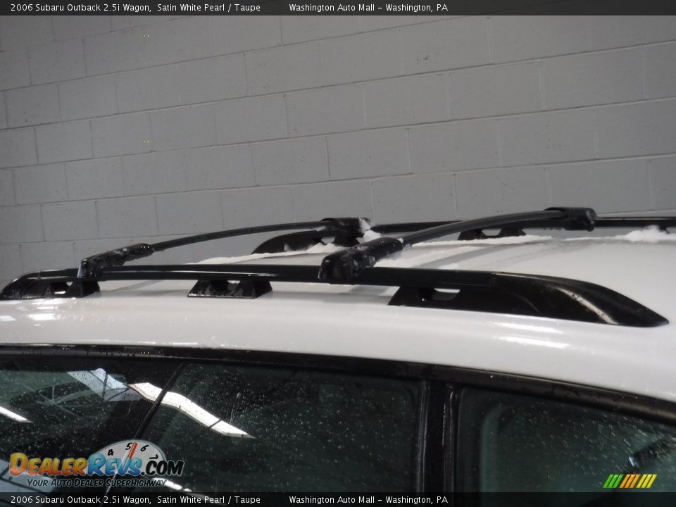 2006 Subaru Outback 2.5i Wagon Satin White Pearl / Taupe Photo #4