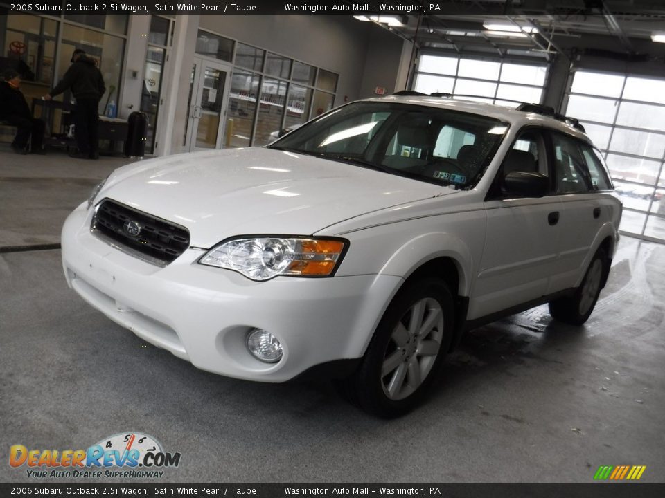 2006 Subaru Outback 2.5i Wagon Satin White Pearl / Taupe Photo #6