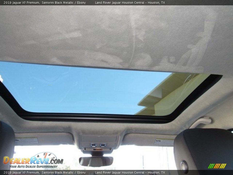 Sunroof of 2019 Jaguar XF Premium Photo #17