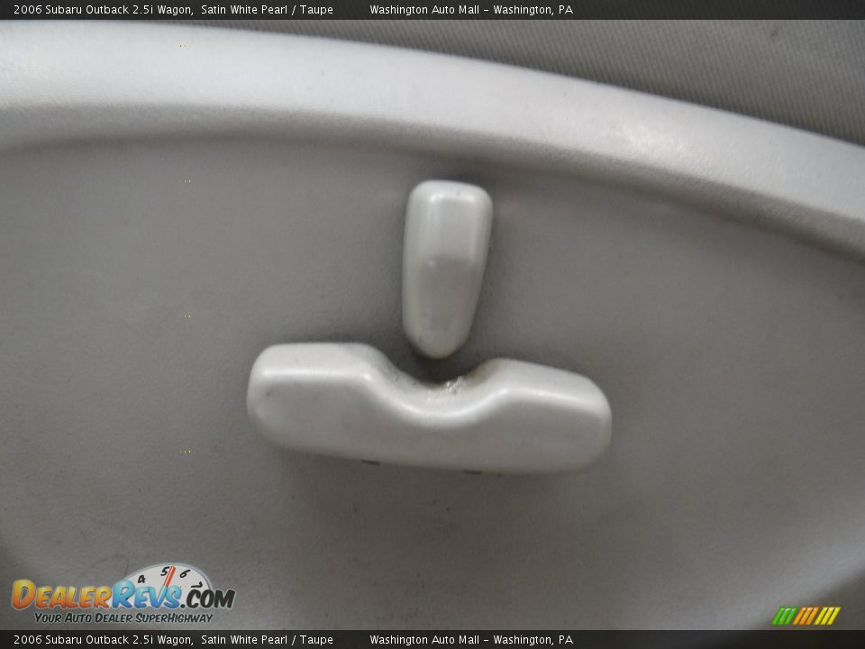 2006 Subaru Outback 2.5i Wagon Satin White Pearl / Taupe Photo #12