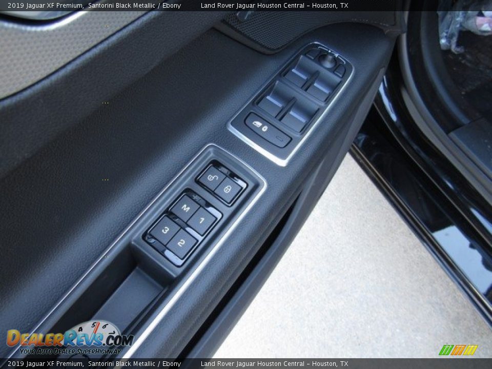 Controls of 2019 Jaguar XF Premium Photo #24