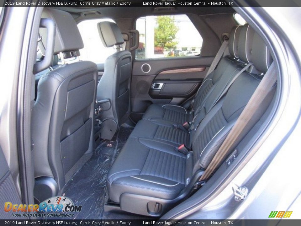Rear Seat of 2019 Land Rover Discovery HSE Luxury Photo #15