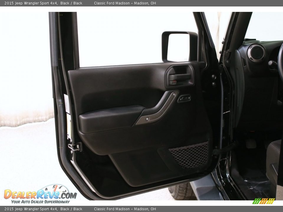 2015 Jeep Wrangler Sport 4x4 Black / Black Photo #4