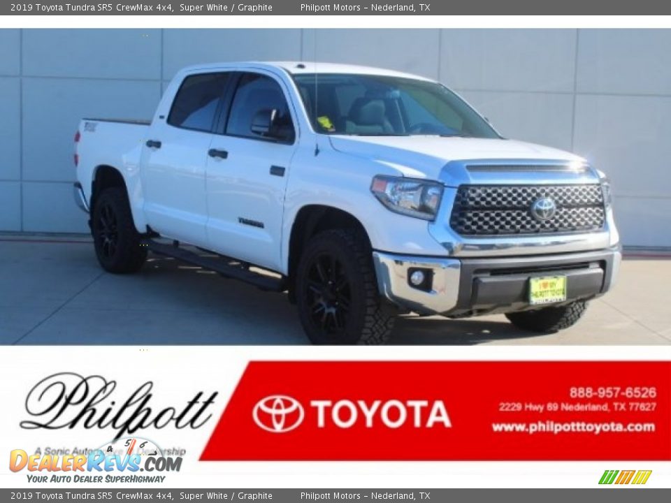 2019 Toyota Tundra SR5 CrewMax 4x4 Super White / Graphite Photo #1