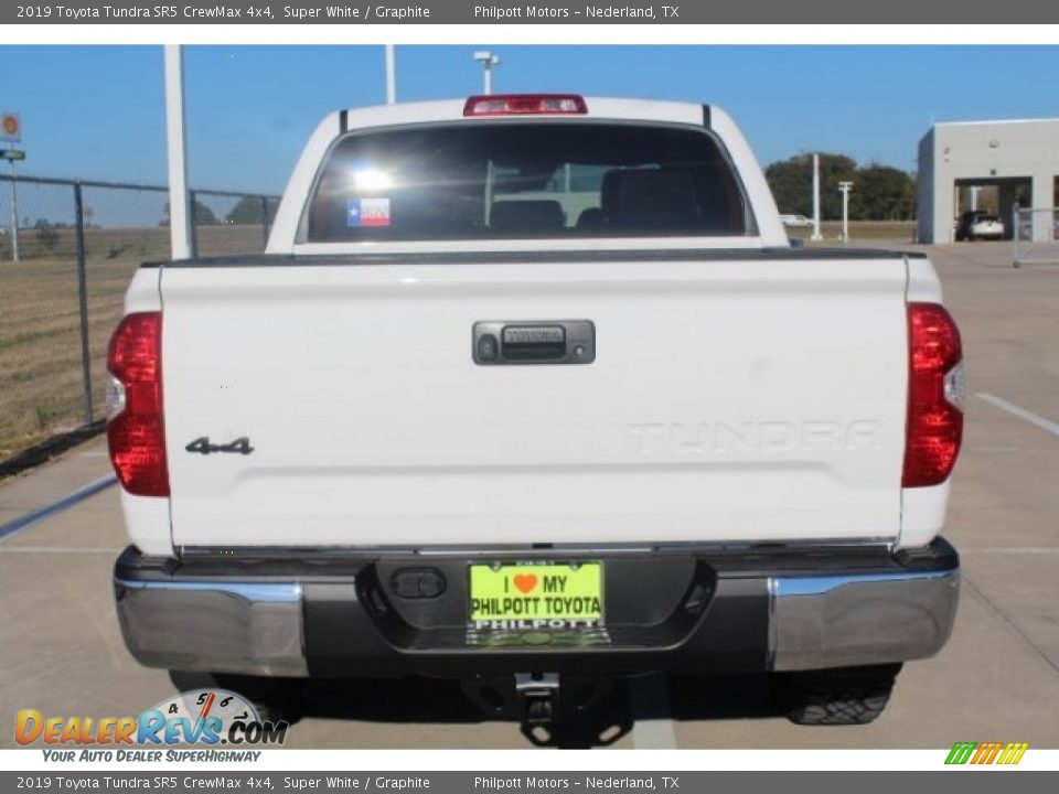 2019 Toyota Tundra SR5 CrewMax 4x4 Super White / Graphite Photo #7