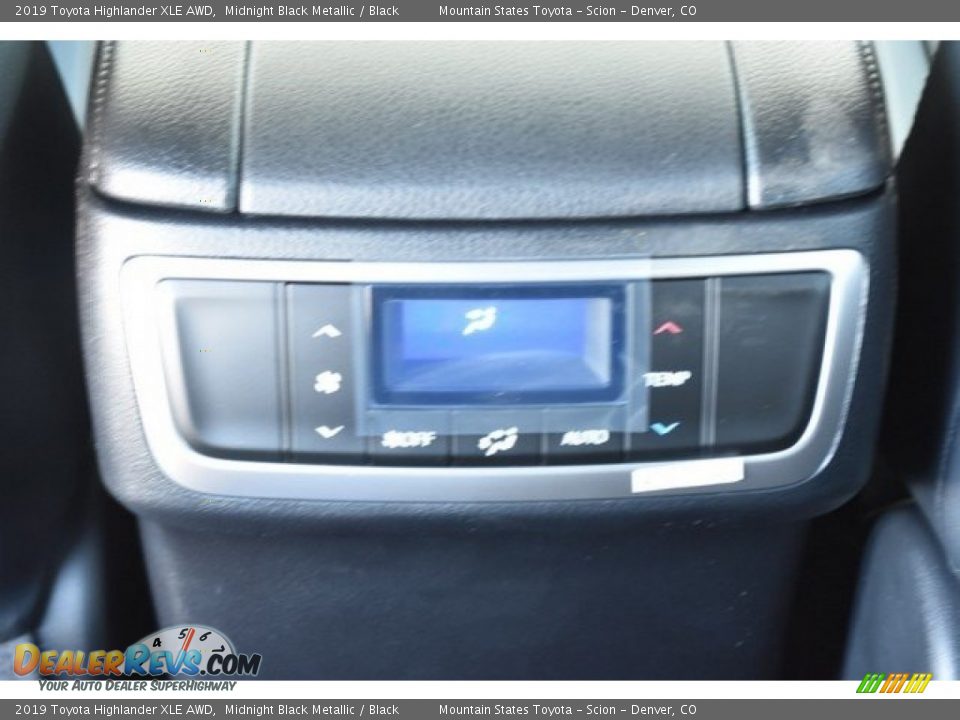 2019 Toyota Highlander XLE AWD Midnight Black Metallic / Black Photo #17