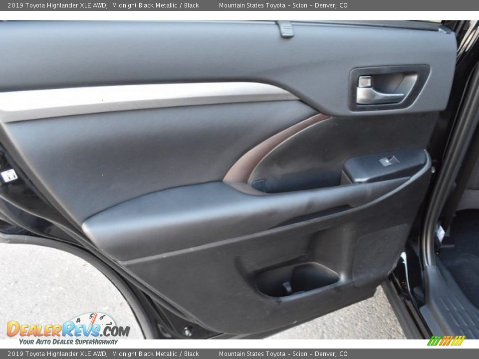 2019 Toyota Highlander XLE AWD Midnight Black Metallic / Black Photo #24