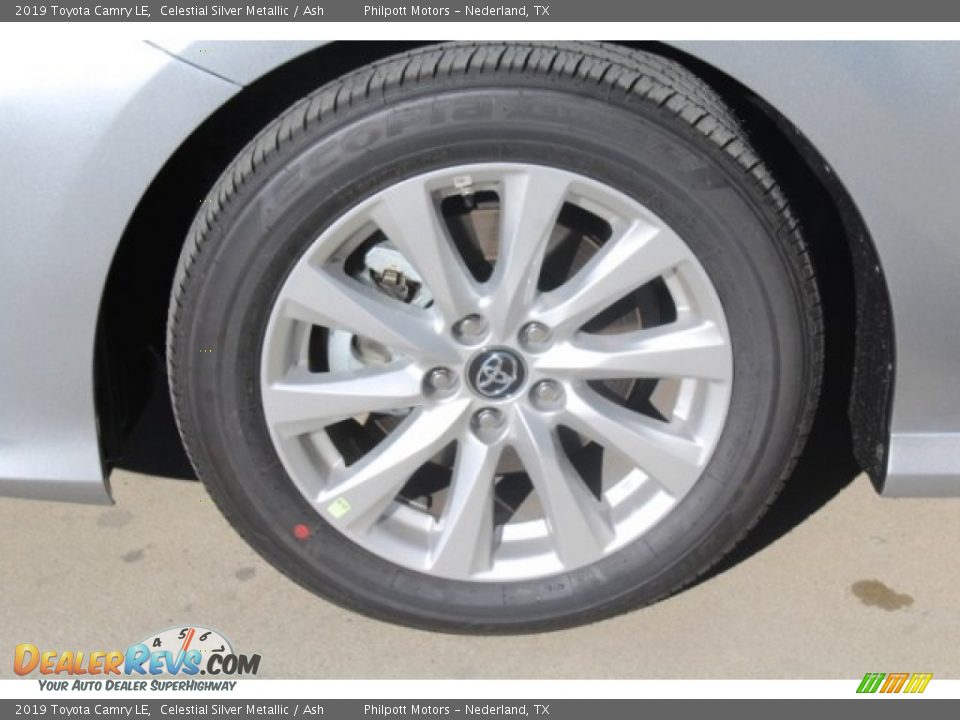 2019 Toyota Camry LE Celestial Silver Metallic / Ash Photo #5