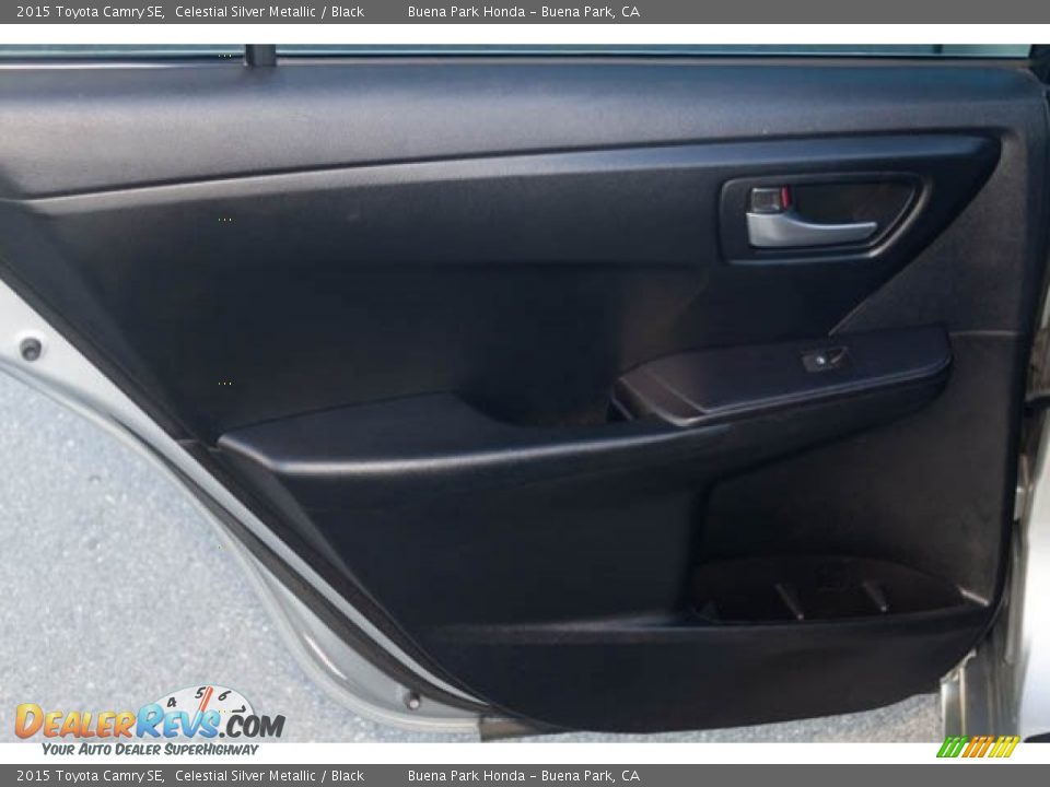 2015 Toyota Camry SE Celestial Silver Metallic / Black Photo #29