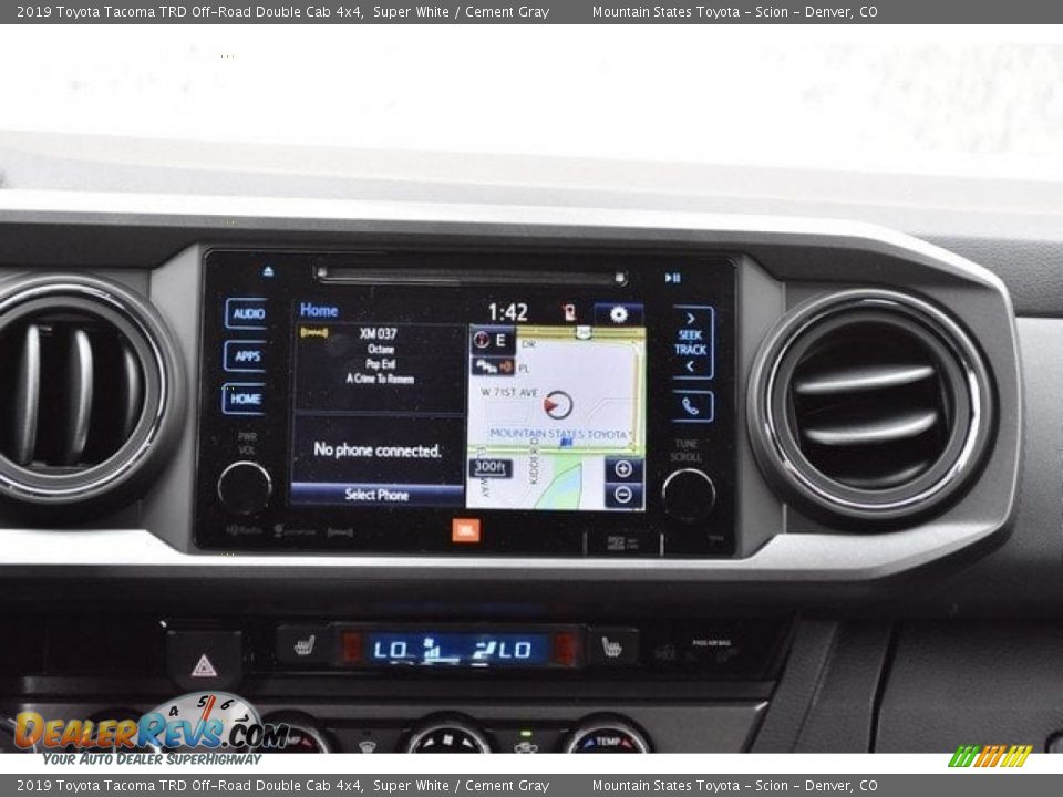 2019 Toyota Tacoma TRD Off-Road Double Cab 4x4 Super White / Cement Gray Photo #10