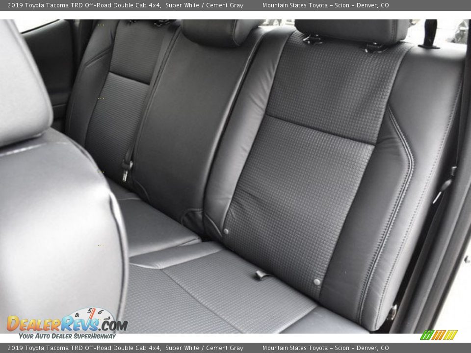 2019 Toyota Tacoma TRD Off-Road Double Cab 4x4 Super White / Cement Gray Photo #16