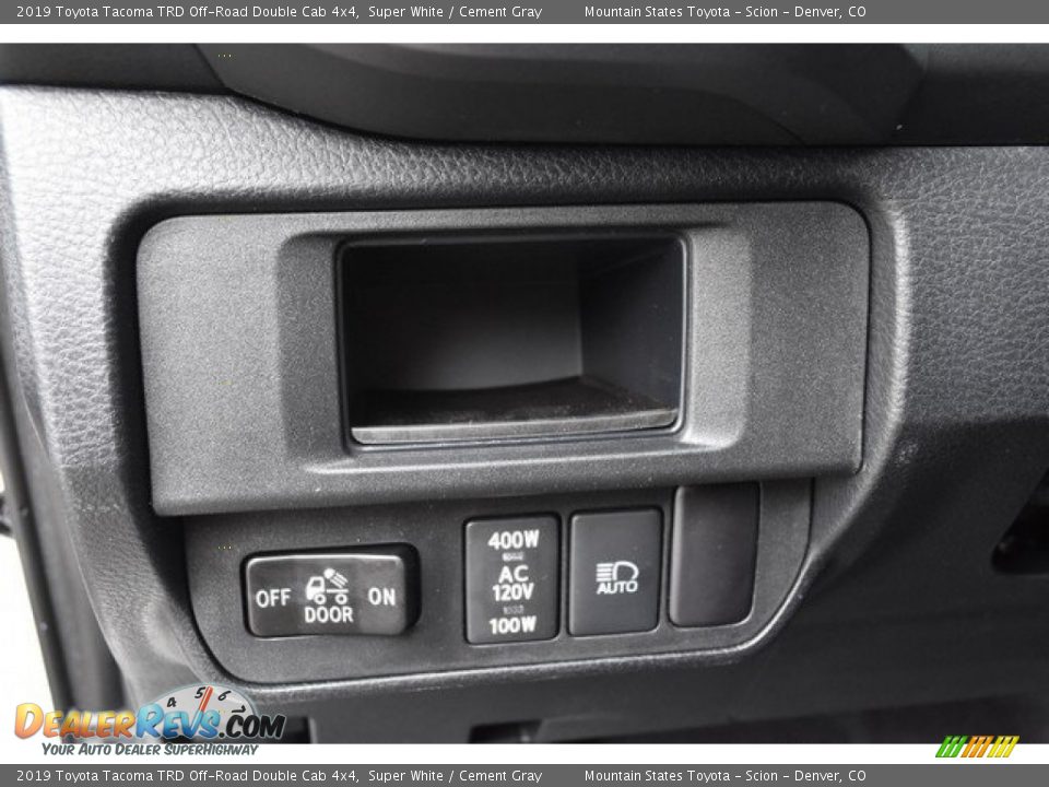 2019 Toyota Tacoma TRD Off-Road Double Cab 4x4 Super White / Cement Gray Photo #25