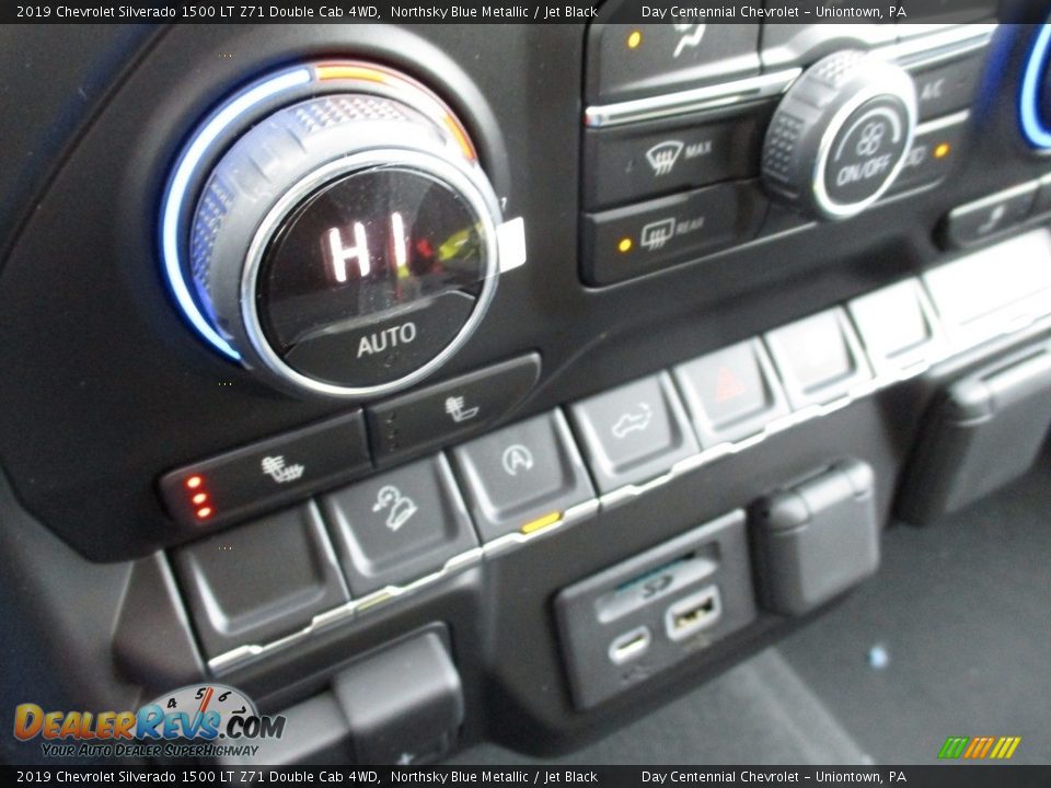 2019 Chevrolet Silverado 1500 LT Z71 Double Cab 4WD Northsky Blue Metallic / Jet Black Photo #16