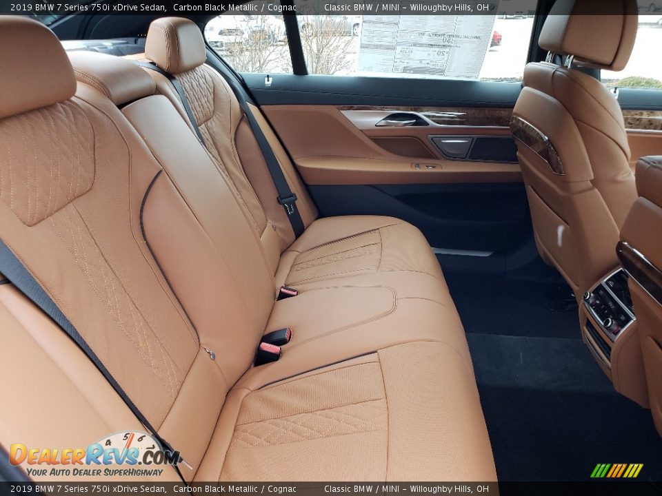 Rear Seat of 2019 BMW 7 Series 750i xDrive Sedan Photo #5