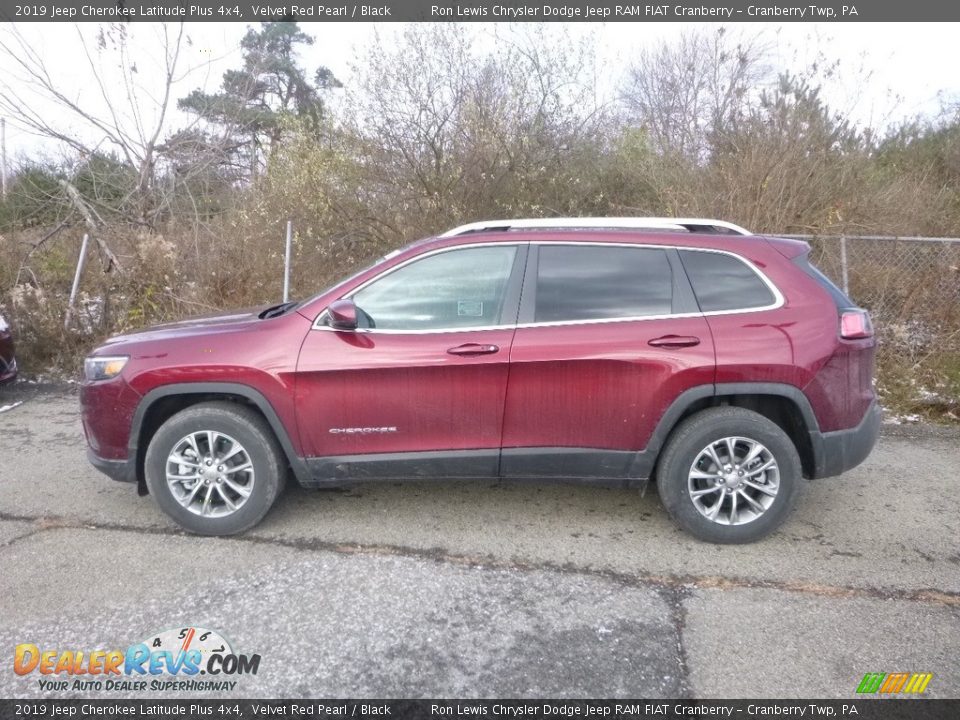 2019 Jeep Cherokee Latitude Plus 4x4 Velvet Red Pearl / Black Photo #3