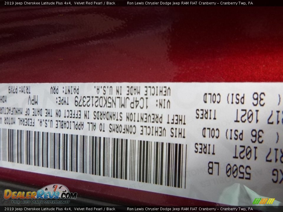 2019 Jeep Cherokee Latitude Plus 4x4 Velvet Red Pearl / Black Photo #14