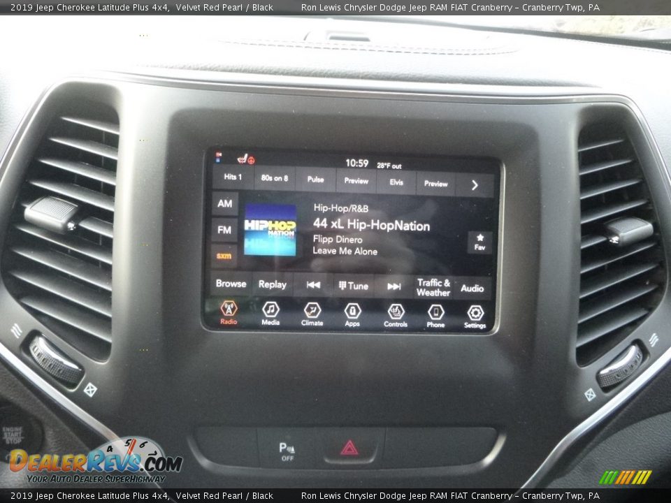 2019 Jeep Cherokee Latitude Plus 4x4 Velvet Red Pearl / Black Photo #15