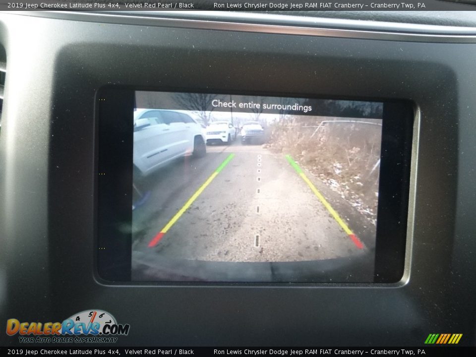 2019 Jeep Cherokee Latitude Plus 4x4 Velvet Red Pearl / Black Photo #17