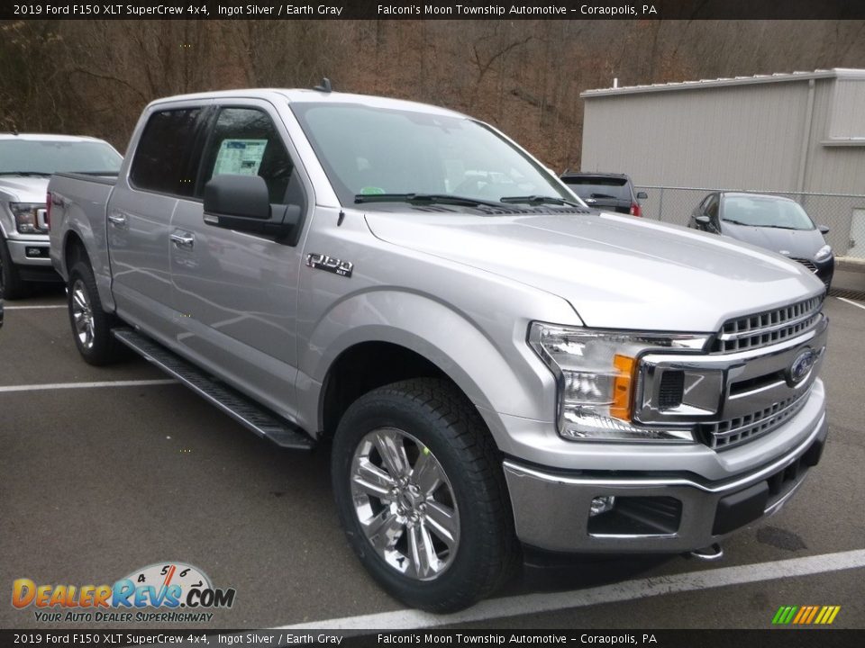 Front 3/4 View of 2019 Ford F150 XLT SuperCrew 4x4 Photo #4
