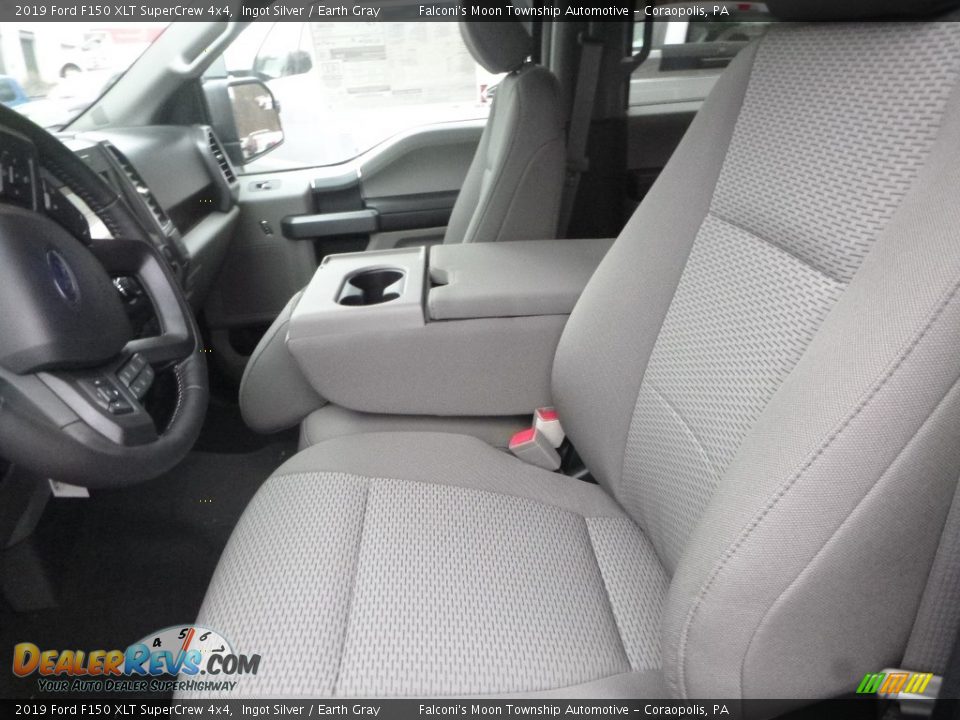 Front Seat of 2019 Ford F150 XLT SuperCrew 4x4 Photo #7