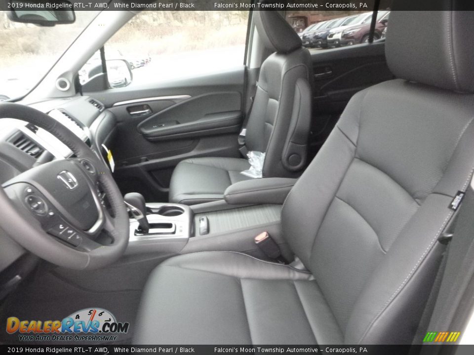 Front Seat of 2019 Honda Ridgeline RTL-T AWD Photo #8