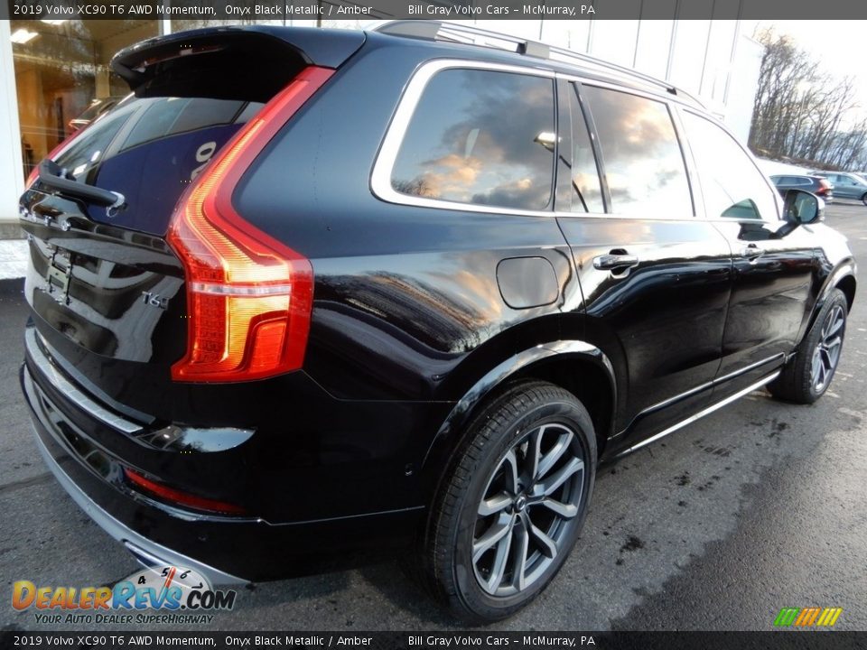 2019 Volvo XC90 T6 AWD Momentum Onyx Black Metallic / Amber Photo #2