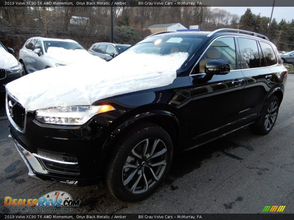 2019 Volvo XC90 T6 AWD Momentum Onyx Black Metallic / Amber Photo #5
