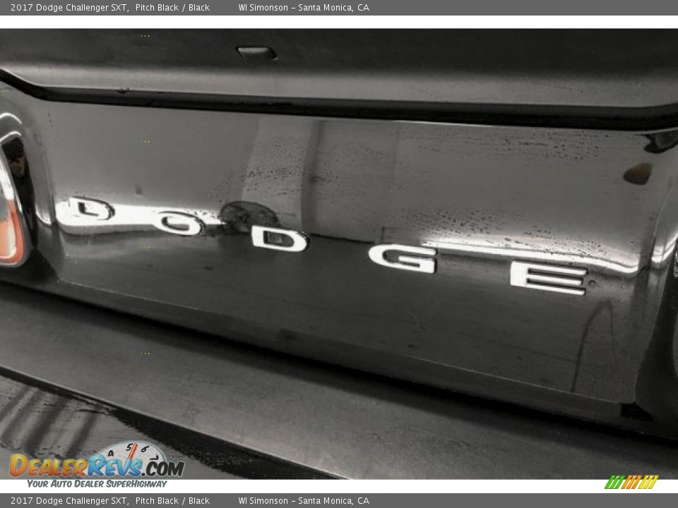 2017 Dodge Challenger SXT Pitch Black / Black Photo #7