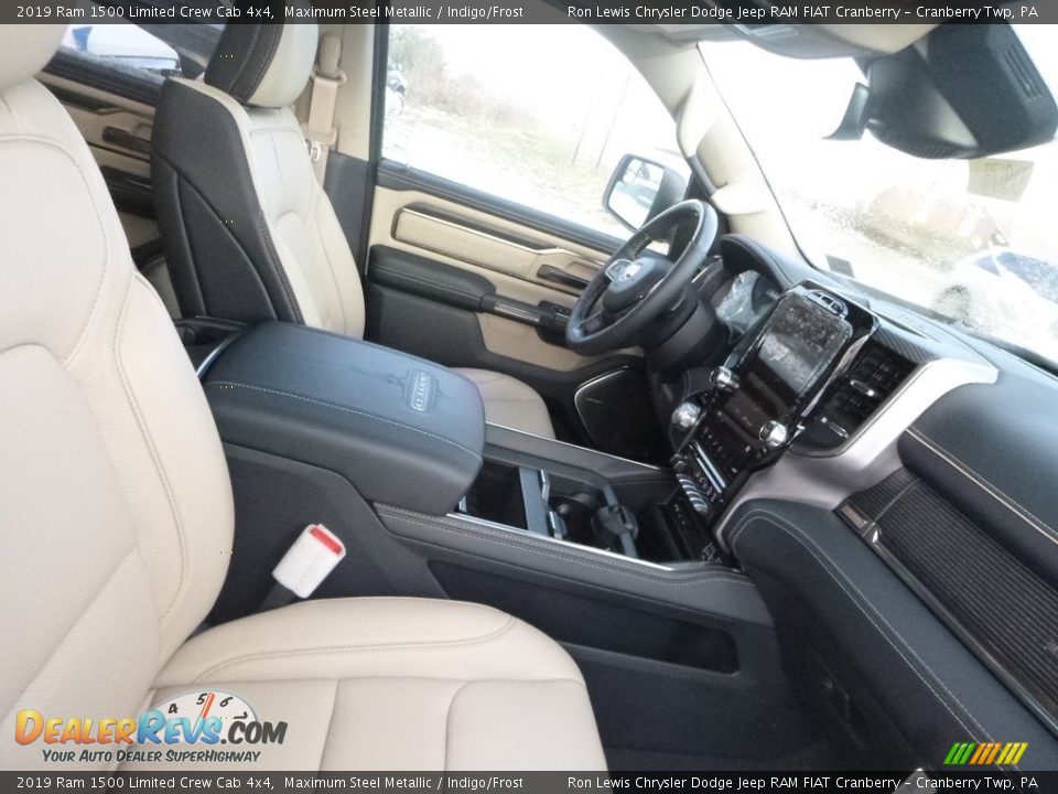 Front Seat of 2019 Ram 1500 Limited Crew Cab 4x4 Photo #8
