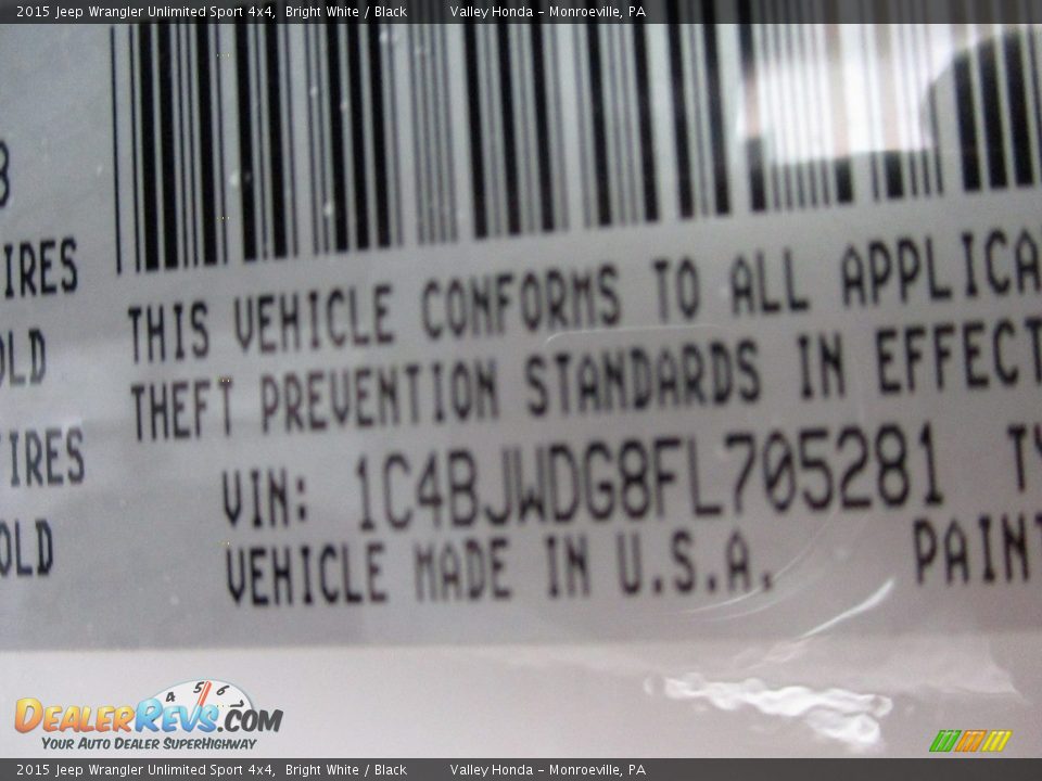 2015 Jeep Wrangler Unlimited Sport 4x4 Bright White / Black Photo #19