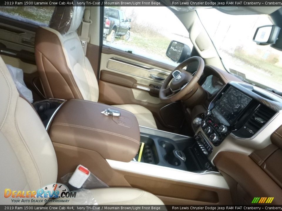 2019 Ram 1500 Laramie Crew Cab 4x4 Ivory Tri–Coat / Mountain Brown/Light Frost Beige Photo #7