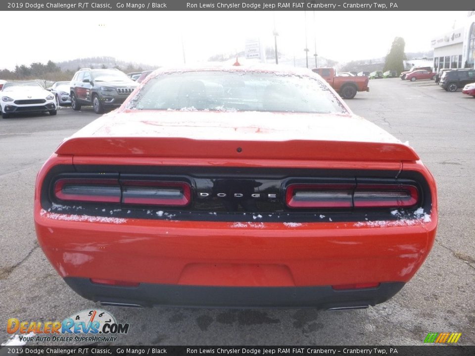 2019 Dodge Challenger R/T Classic Go Mango / Black Photo #5