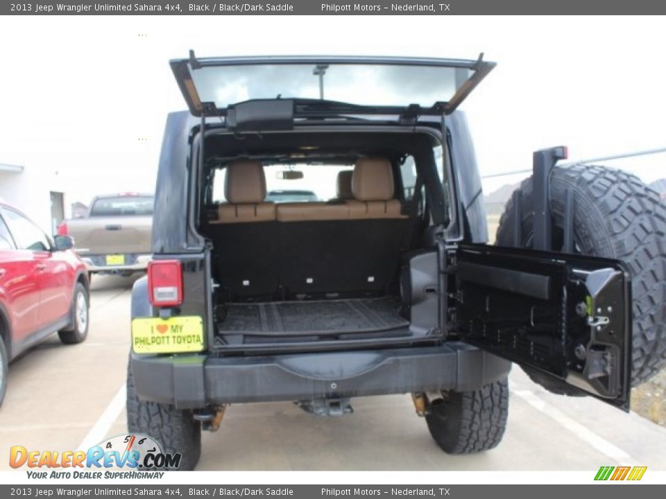 2013 Jeep Wrangler Unlimited Sahara 4x4 Black / Black/Dark Saddle Photo #22
