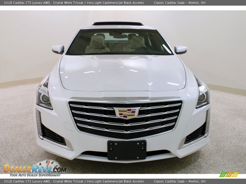 2018 Cadillac CTS Luxury AWD Crystal White Tricoat / Very Light Cashmere/Jet Black Accents Photo #2