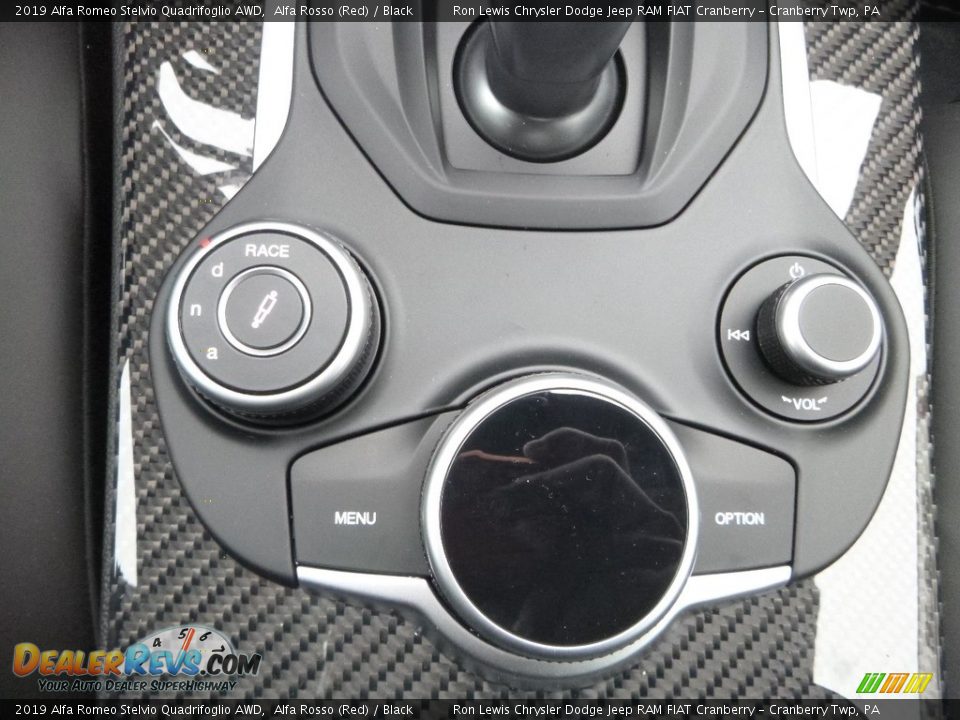 Controls of 2019 Alfa Romeo Stelvio Quadrifoglio AWD Photo #29