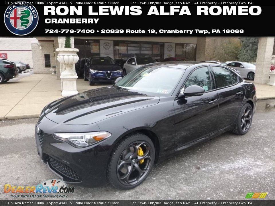 2019 Alfa Romeo Giulia Ti Sport AWD Vulcano Black Metallic / Black Photo #1