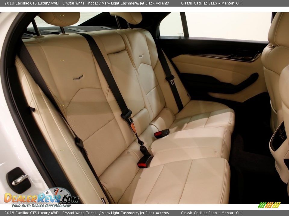 2018 Cadillac CTS Luxury AWD Crystal White Tricoat / Very Light Cashmere/Jet Black Accents Photo #29