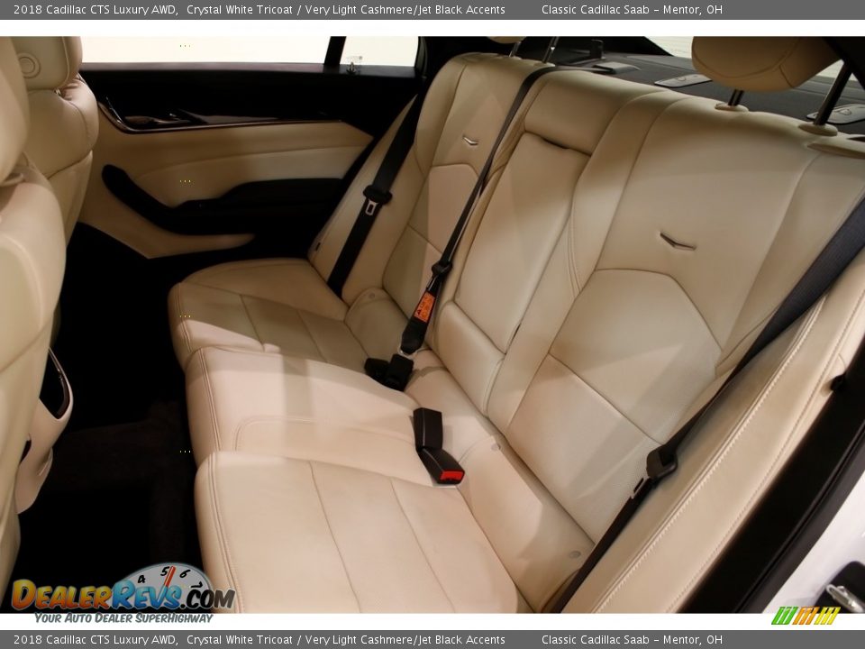 2018 Cadillac CTS Luxury AWD Crystal White Tricoat / Very Light Cashmere/Jet Black Accents Photo #30