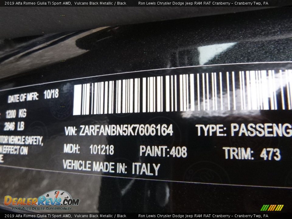 2019 Alfa Romeo Giulia Ti Sport AWD Vulcano Black Metallic / Black Photo #21