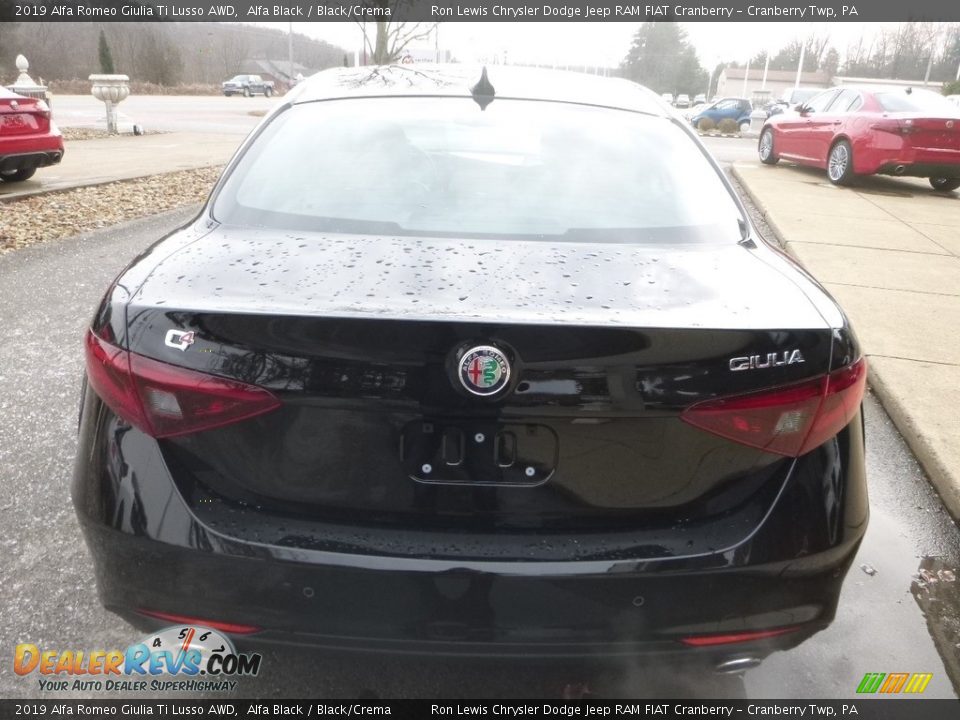 2019 Alfa Romeo Giulia Ti Lusso AWD Alfa Black / Black/Crema Photo #7