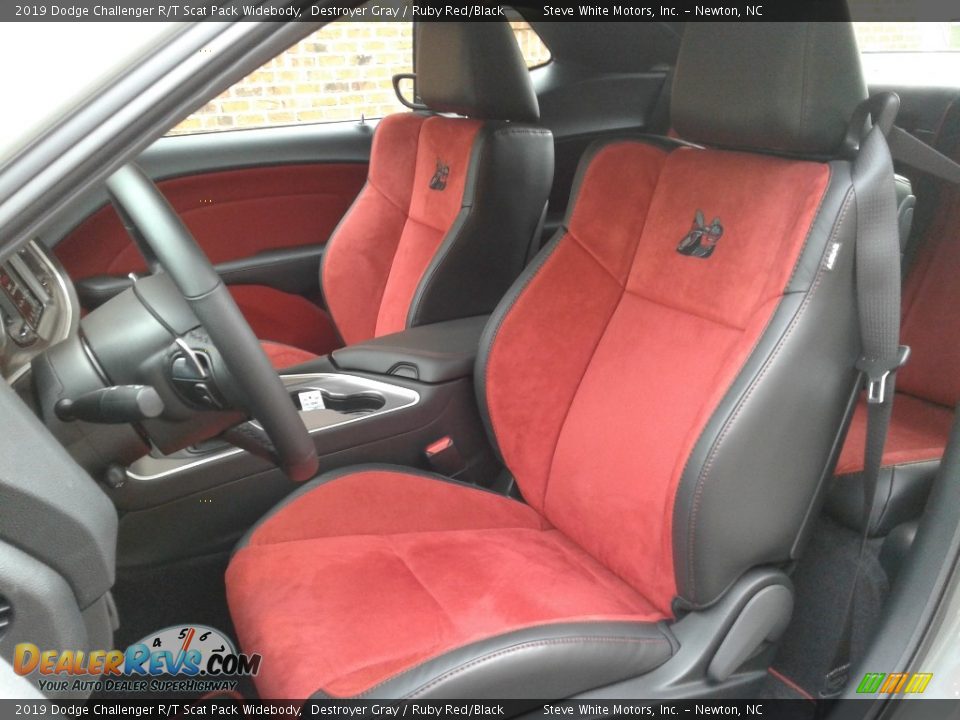 Ruby Red/Black Interior - 2019 Dodge Challenger R/T Scat Pack Widebody Photo #10